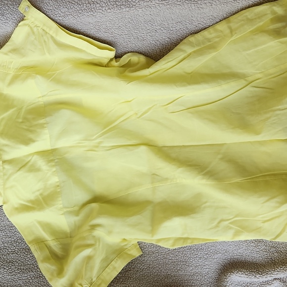 Top - Picture 3 of 3